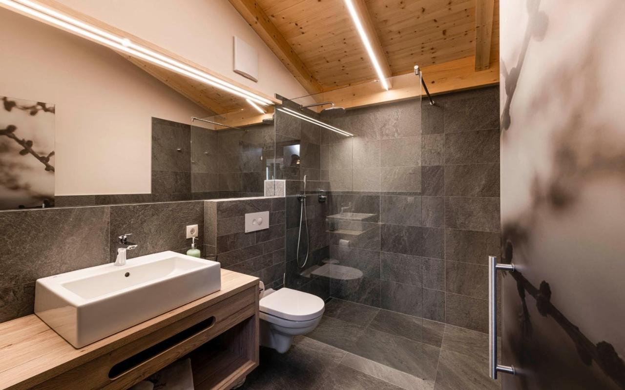 Unterlutaschg-Chalet Appartement Am Hof Slingia Екстер'єр фото